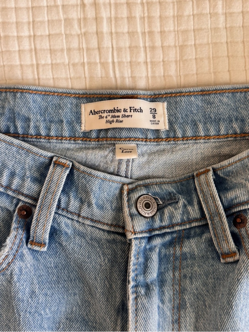 Abercrombie & Fitch Light Blue Denim Jean Shorts - Curve Love Fit - Picture 2 of 4